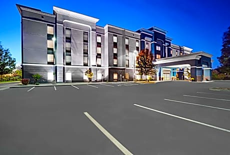 Hampton Inn & Suites Syracuse Dewitt