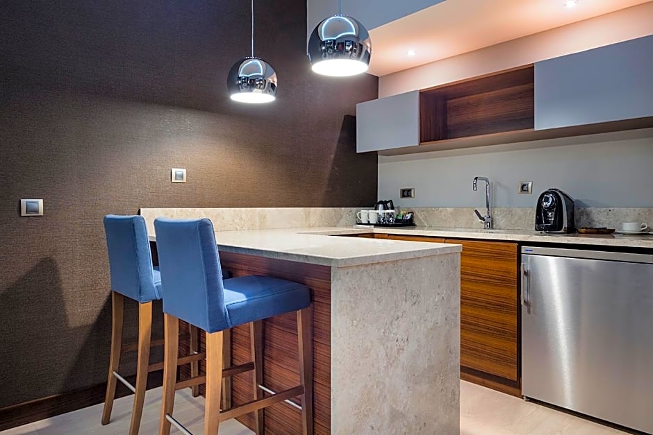 Hilton Garden Inn Izmir Bayrakli