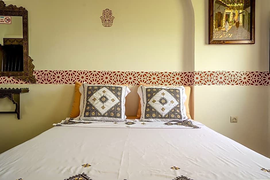 Riad Salt River