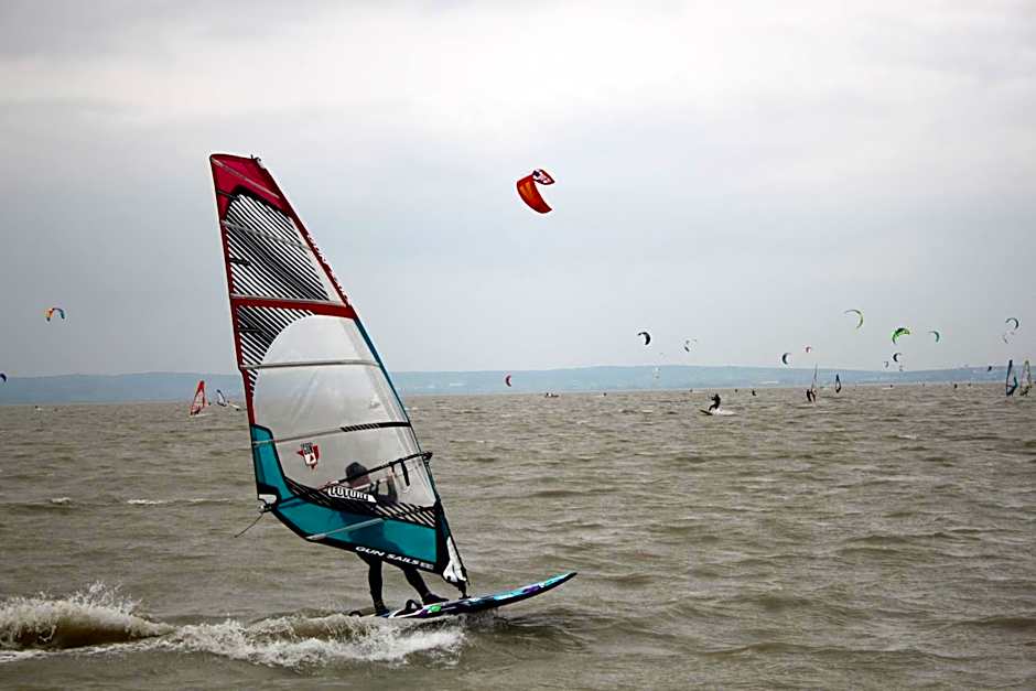 Hotel Al Faro Lodge am See