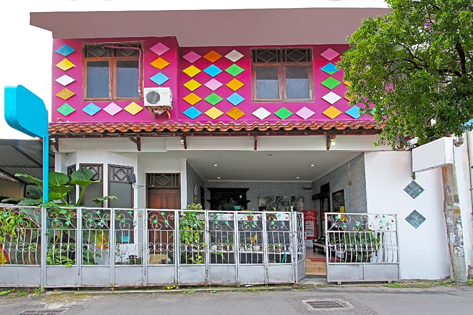 Hotel O Trihakso Guesthouse