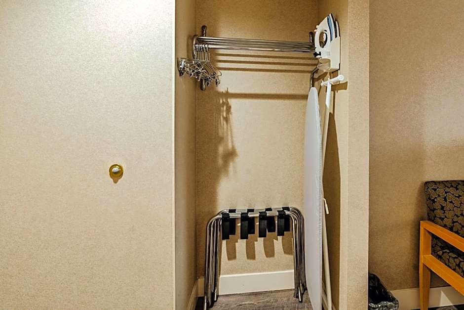 SureStay Plus by Best Western Coquitlam