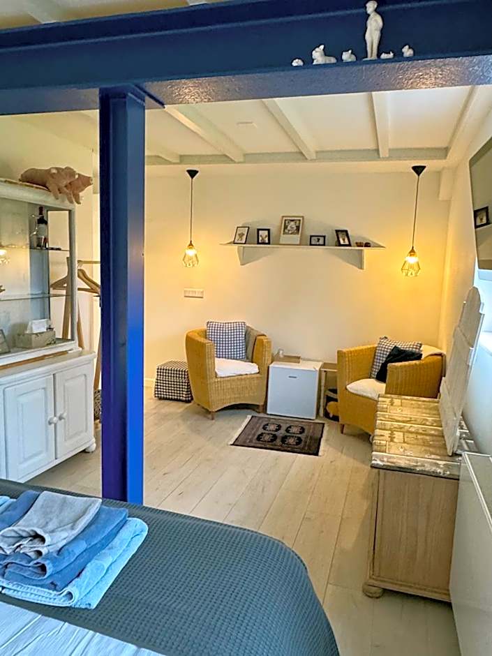 BnB Mir Lo in Mierlo Adults only