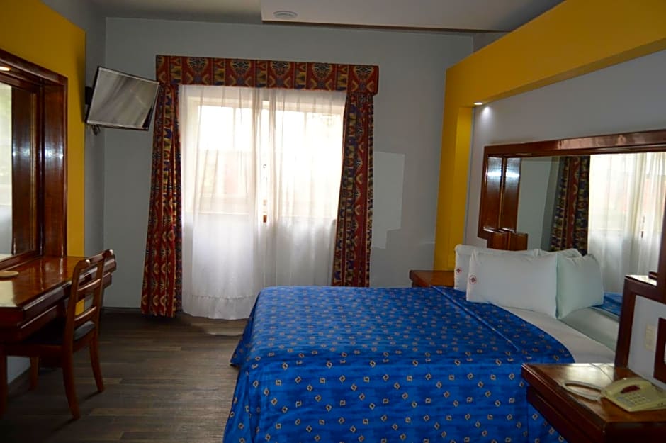 Hotel Mina