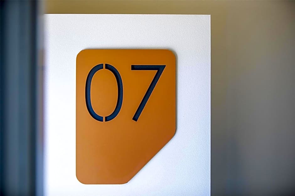 Nightcap at Sandbelt Hotel