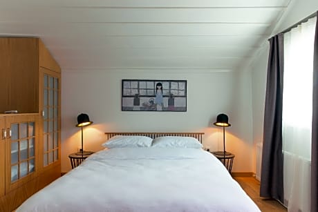 Partial Sea View Room