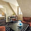 Le Pavillon de la Reine & Spa, Place des Vosges