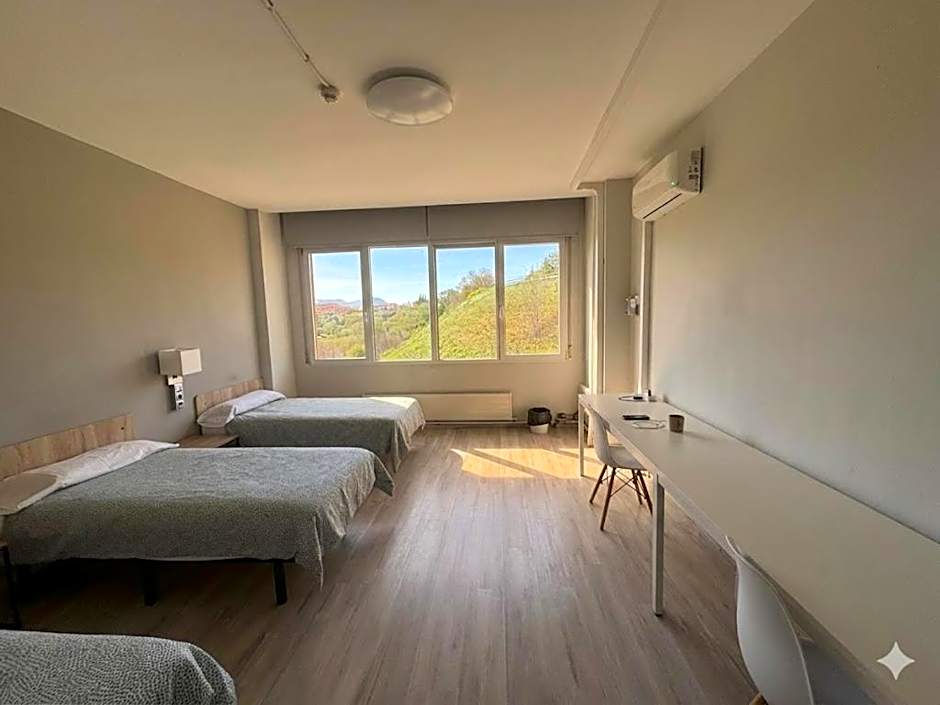 Residencia Albergue Jaca