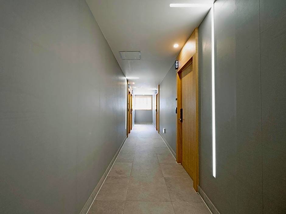 Changwon Palyongdong Hotel Leo