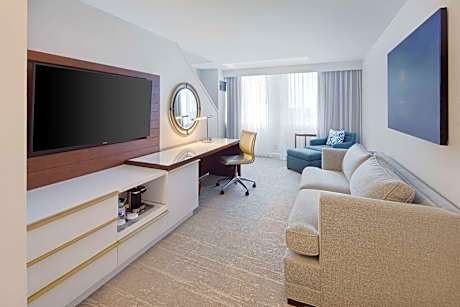 1 KING BED DUPLEX SUITE W/ 2 BALCONIES