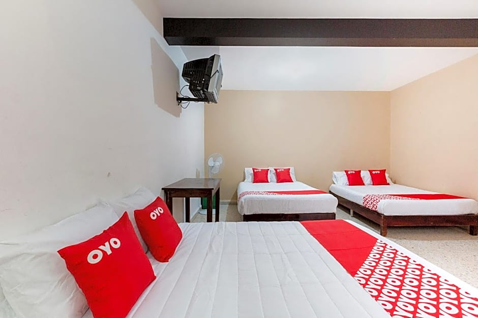 OYO Hotel Emperador