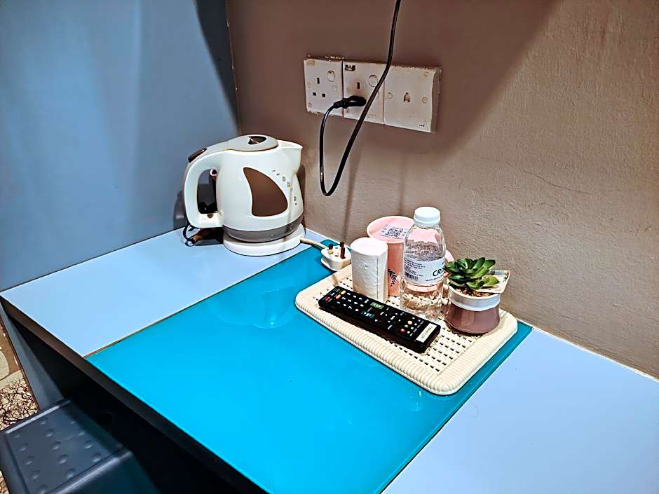 Kozi Hotel - Bukit Indah