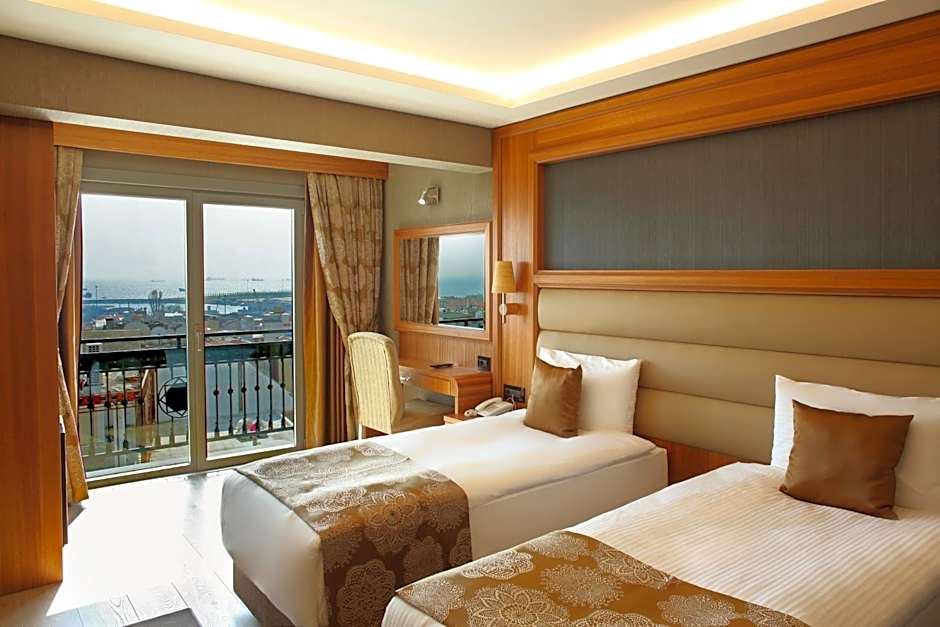 Ilkbal Deluxe Hotel Istanbul