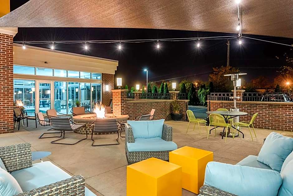 Cambria Hotel Akron - Canton Airport