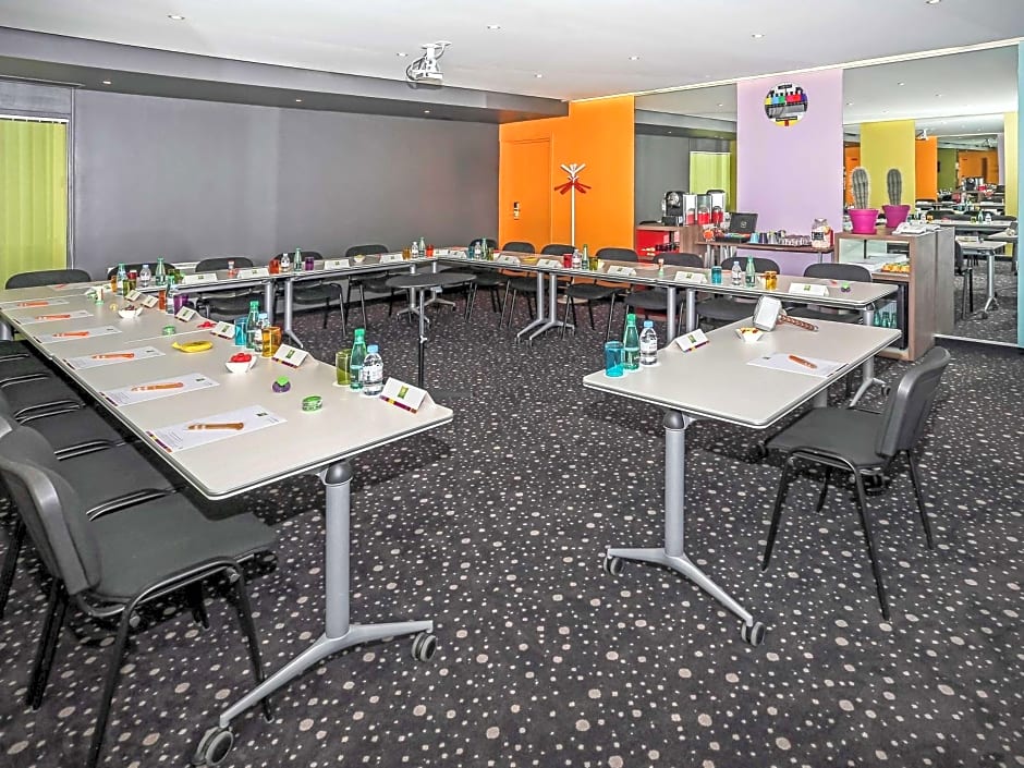 Ibis Styles Paris Tolbiac Bibliotheque