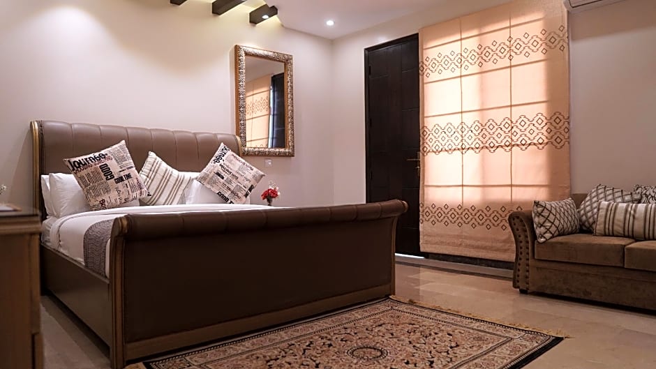 Zifan Hotel & Suites