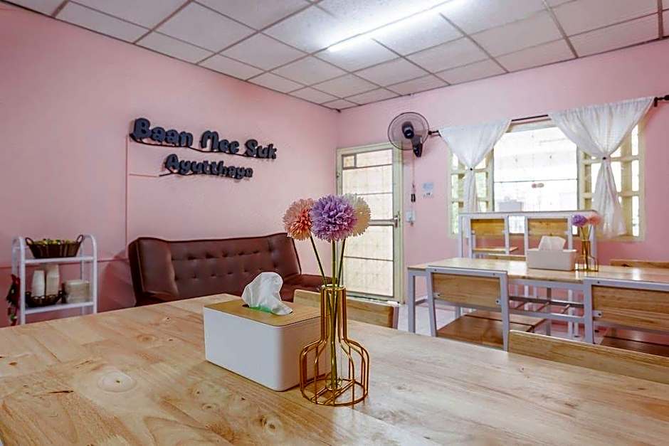 Baan Mee Suk Ayutthaya