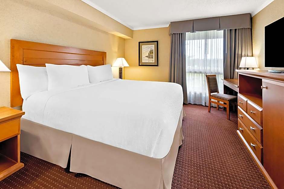 Best Western Plus NorWester Hotel & Conference Centre