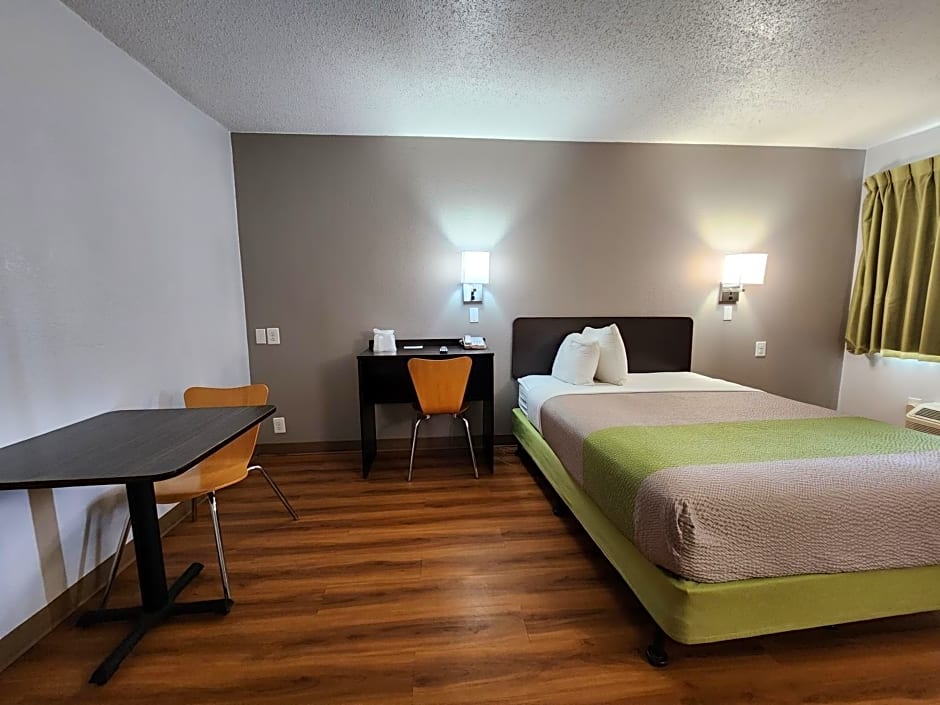 Motel 6-Baytown, TX - Baytown East