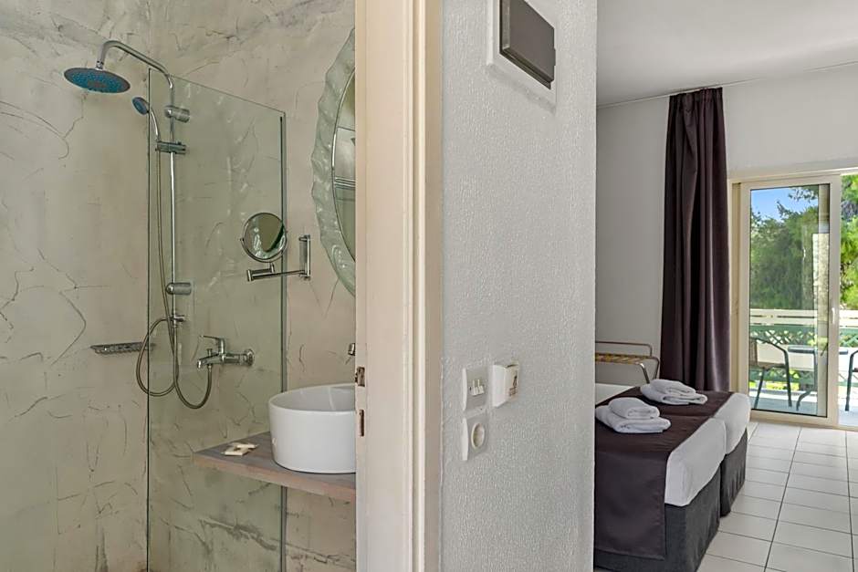 Palmariva Beach Hotel