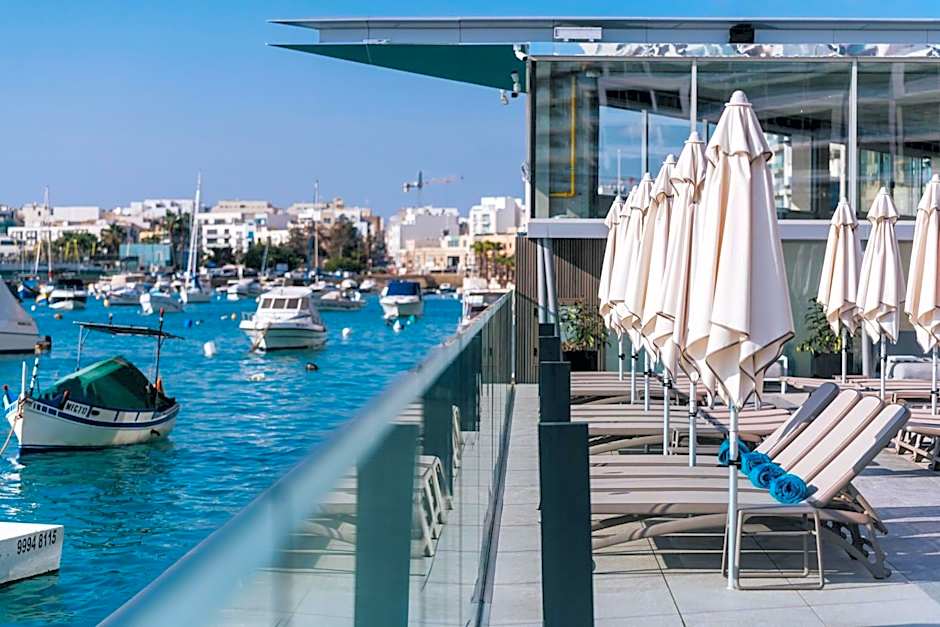 Azur Hotel by ST Hotels