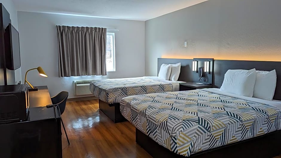 Motel 6-Leominster, MA
