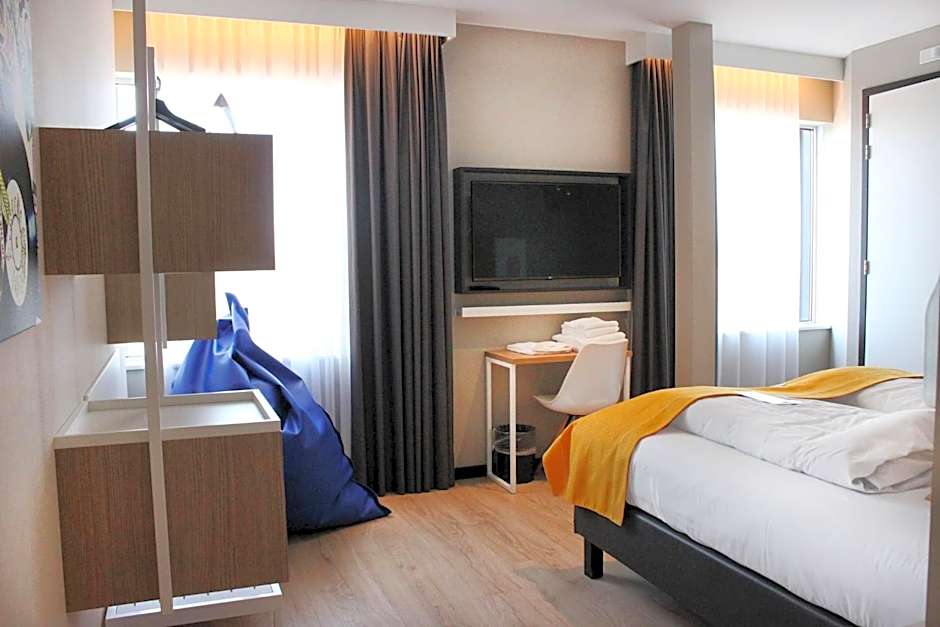 Holiday Inn - the niu, Dairy Haarlem By IHG