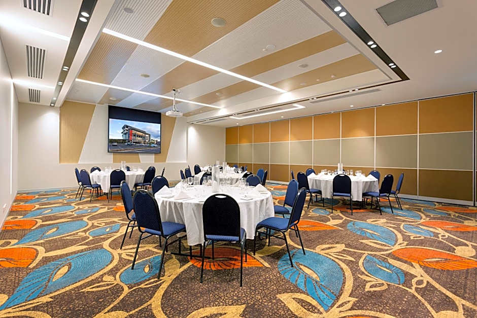 Calamvale Hotel Suites and Conference Centre