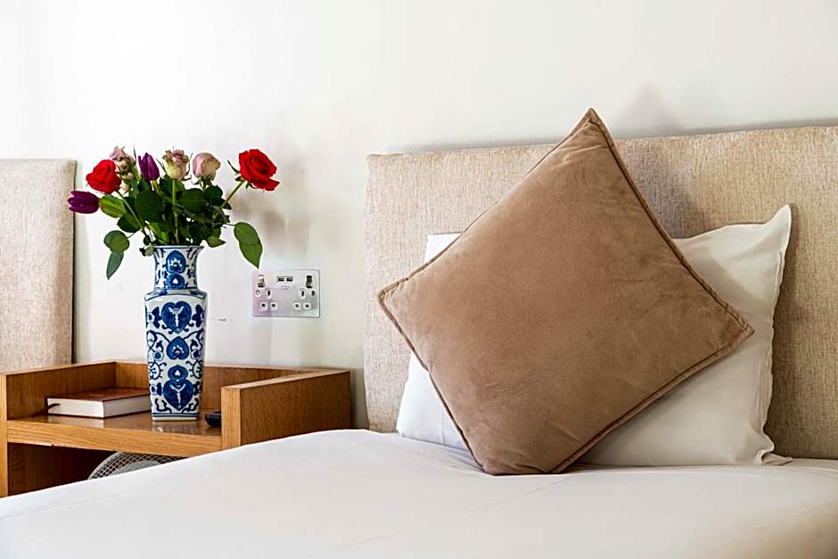 Lancaster Court Hotel