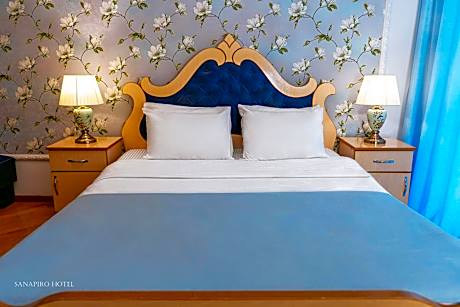 Deluxe Double or Twin Room with River View