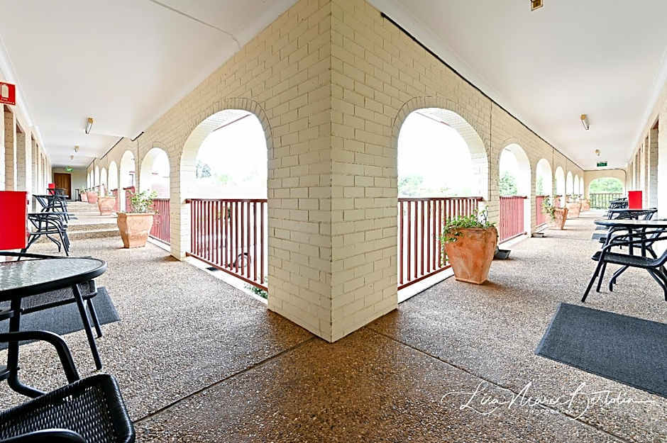 Narrandera Club Motor Inn