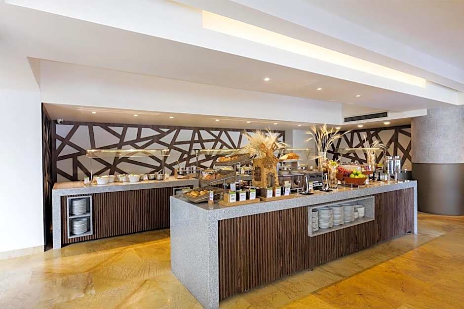DoubleTree by Hilton Mexico City Santa Fe