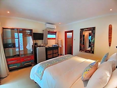 Private Garden Bungalow