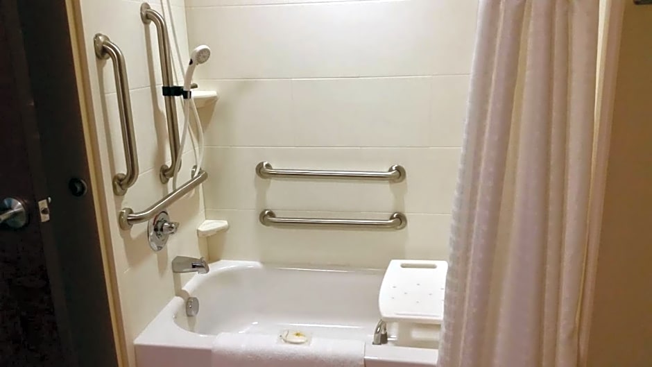 Comfort Inn & Suites West - Medical Center