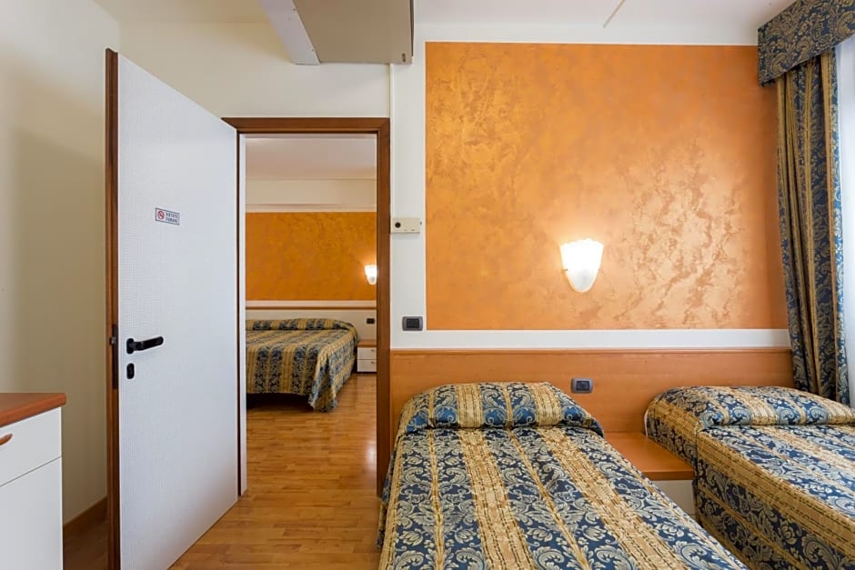 Hotel Airmotel