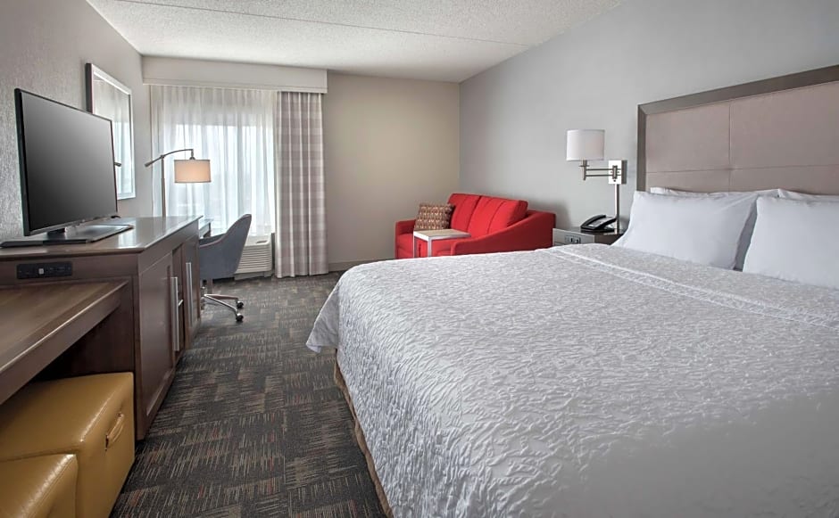 Hampton Inn By Hilton Boston-Logan Airport