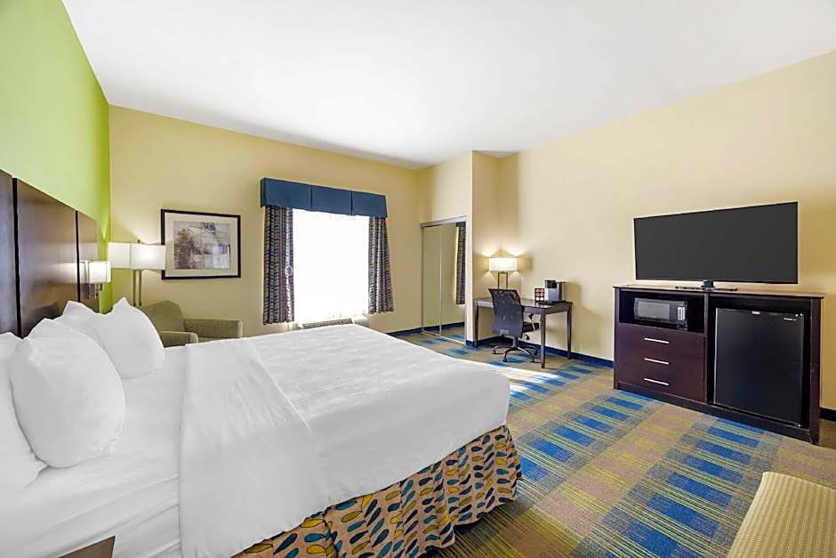 Best Western Plus Pratt