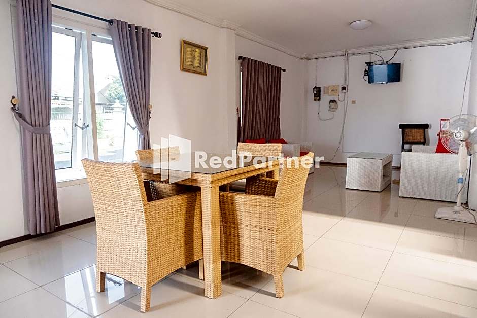 Kost Jennaira Syariah Jogja City Mall Yogyakarta by Reddoorz – Yogyakarta, MN