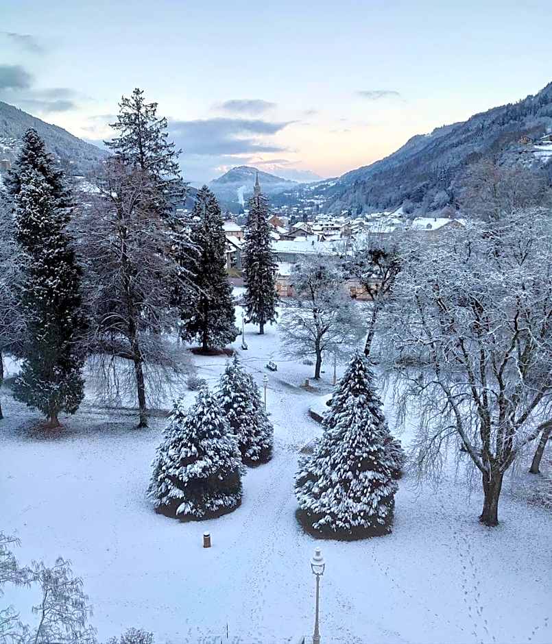 Terres de France - Appart'Hotel le Splendid