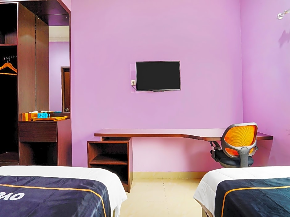 Collection O 91345 Myroom Hotel