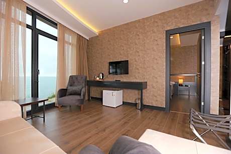 Suite with Sea View