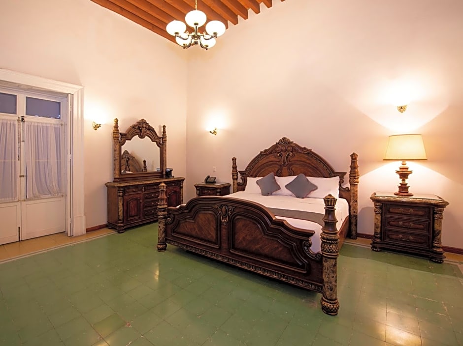Hotel Senorial