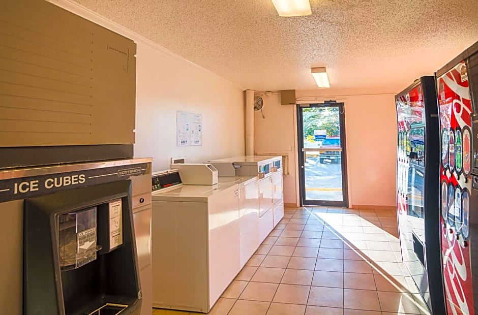 Motel 6-Lawton, OK