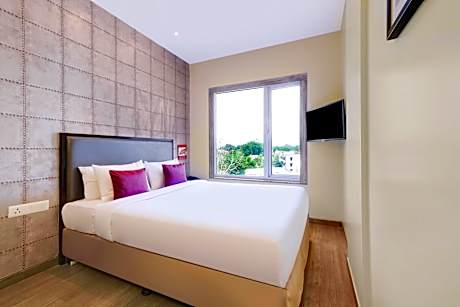Standard Room Queen Bed