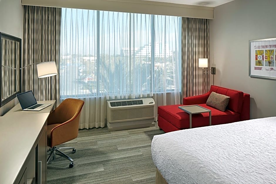 Hampton Inn By Hilton Long Beach Airport, Ca