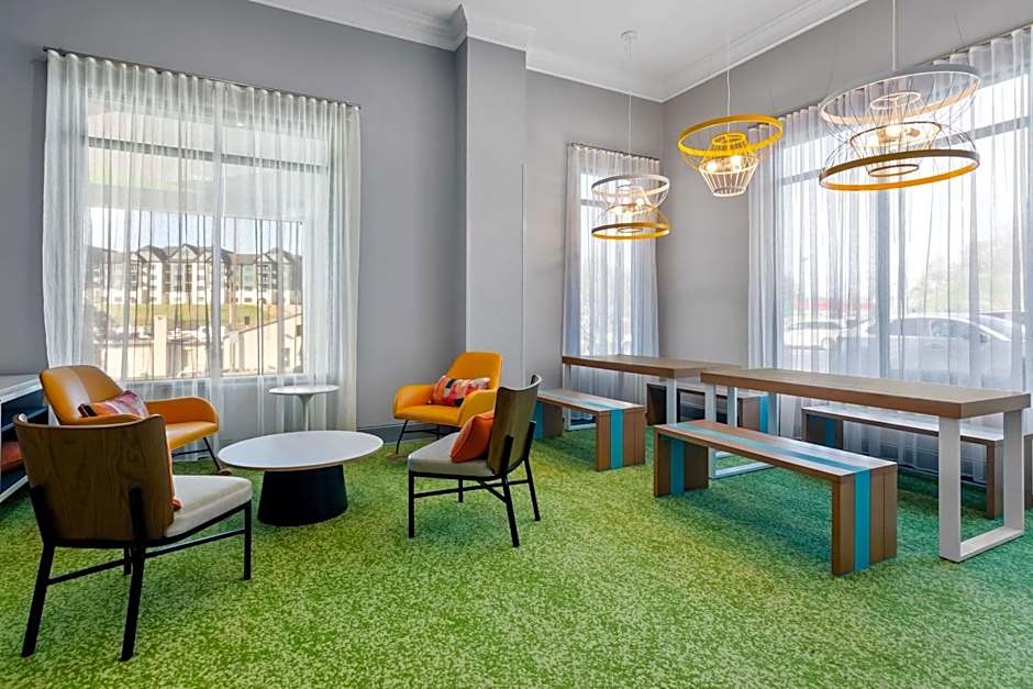 Spark by Hilton Daleville Roanoke North