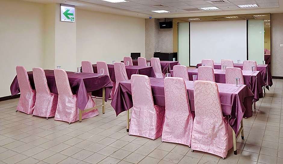 Ever Delightful Business Hotel