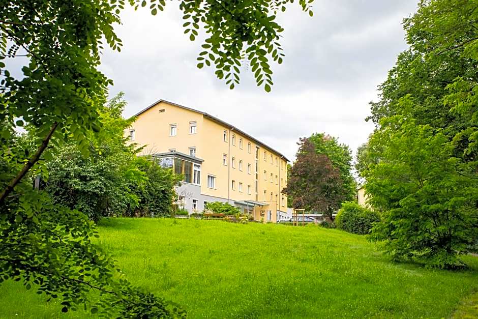 JUFA Hotel Garni Stubenberg am See