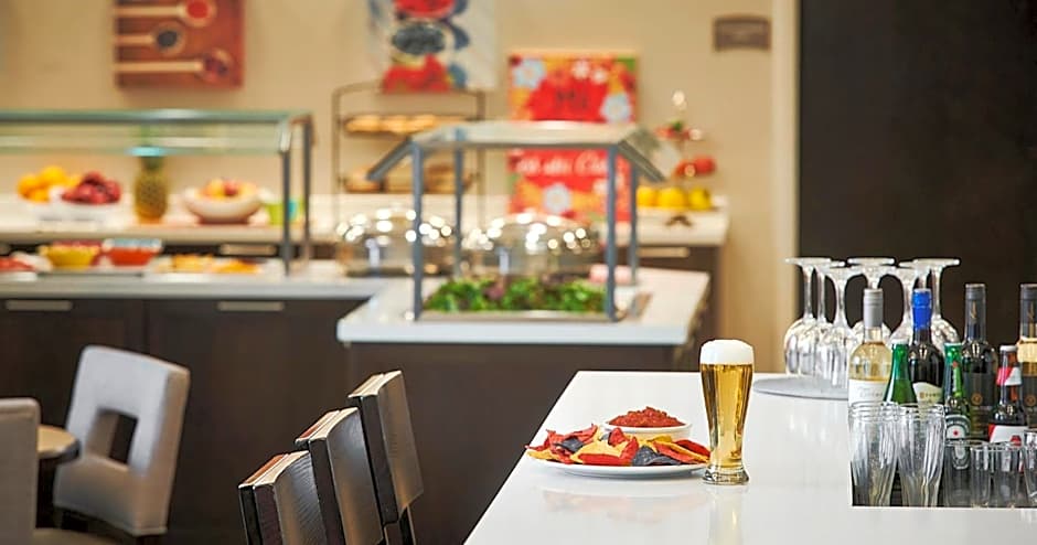 Staybridge Suites Niagara-On-The-Lake By IHG