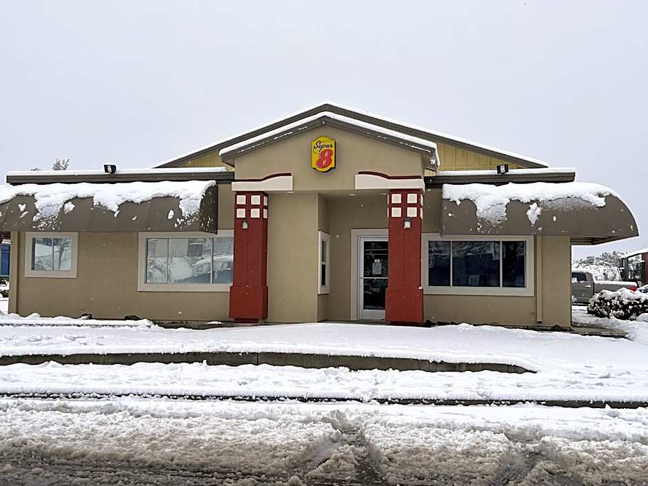 Super 8 by Wyndham Red Bluff